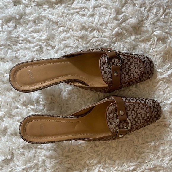 Coach Kitten Heels - Picture 3 of 5